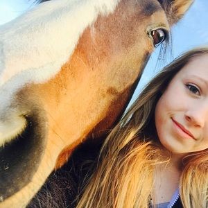 Meet your Posher, Annette